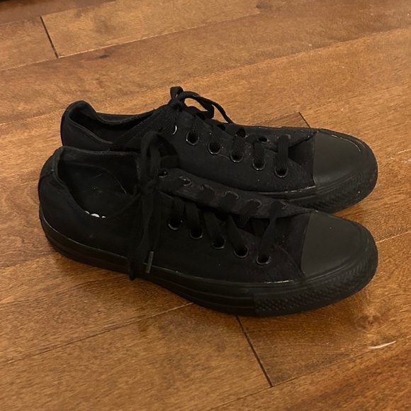 Classic Black Converse Sneakers, women’s 6.5 - Picture 4 of 8
